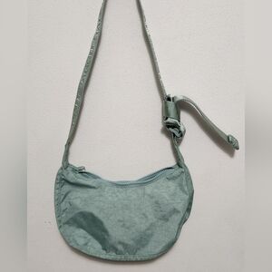 NWOT BAGGU Sm. Crescent in Seafoam